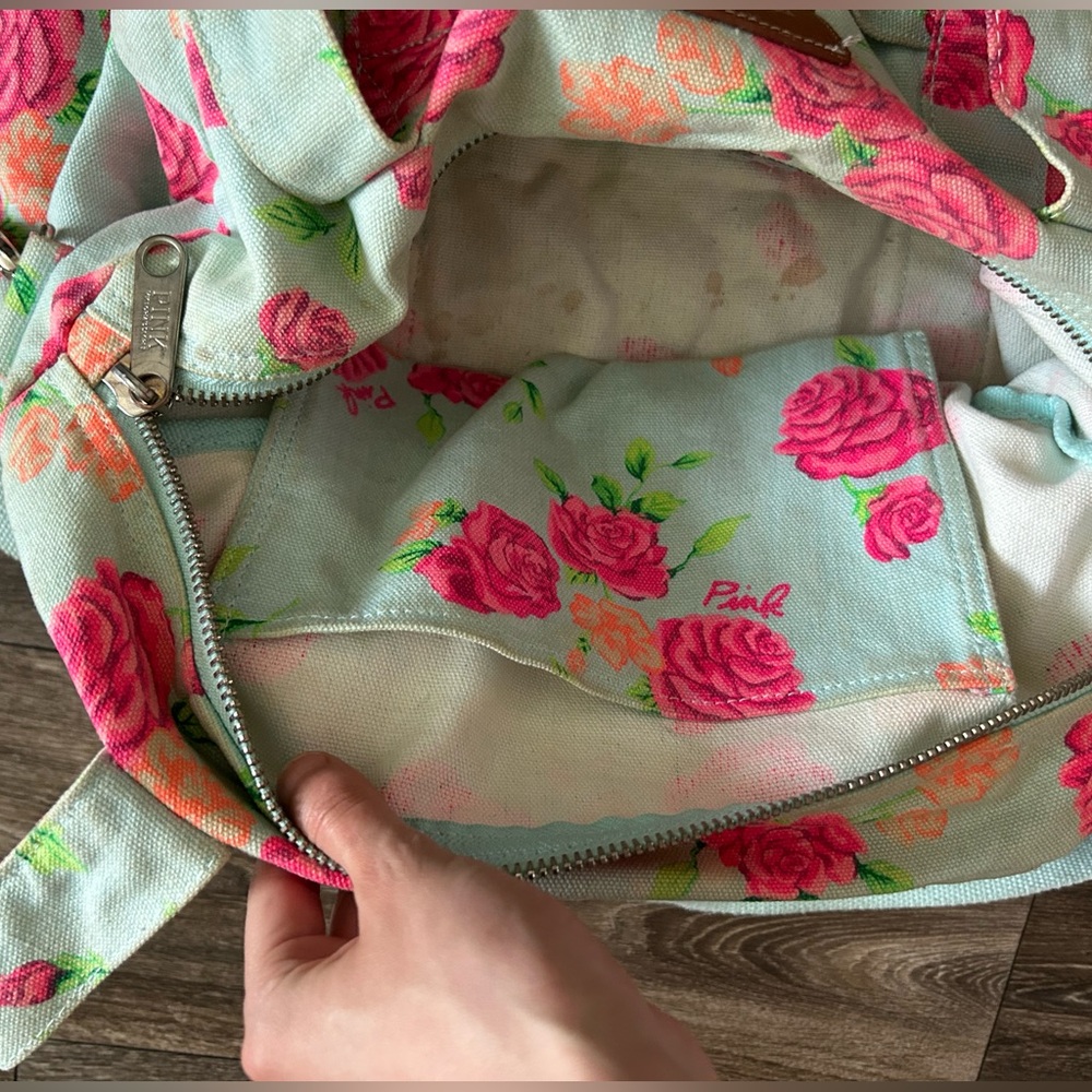 Victoria’s Secret Pink Floral Duffel - Picture 6 of 8